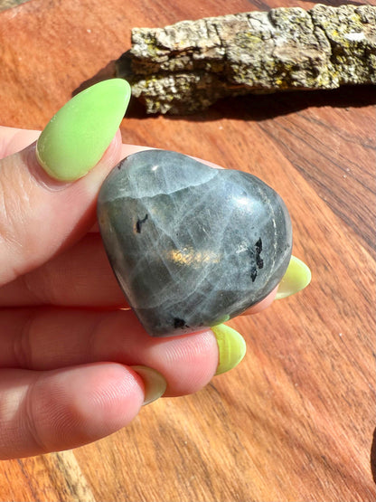 Flashy Labradorite Heart (Small)