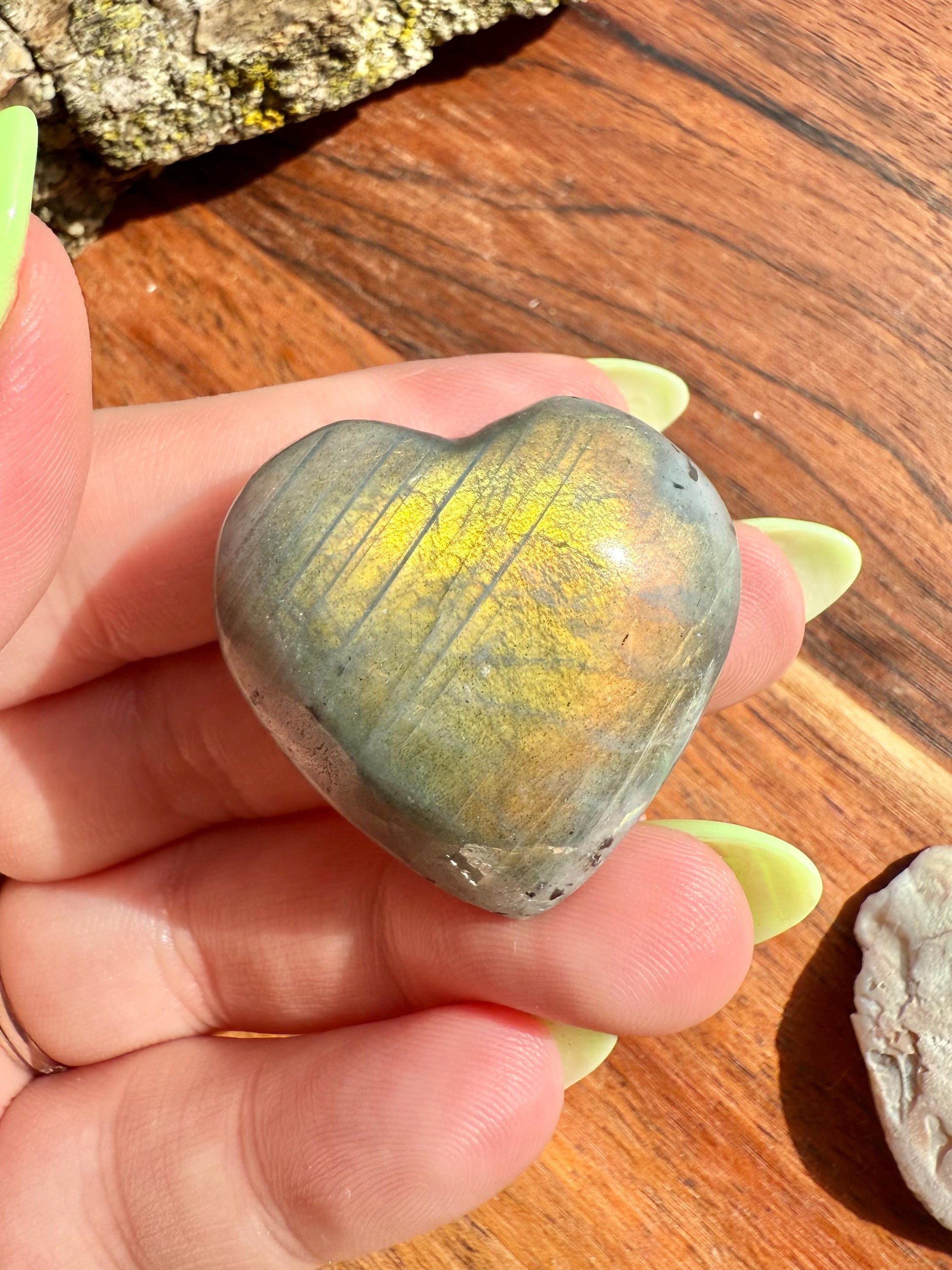 Flashy Labradorite Heart (Small)