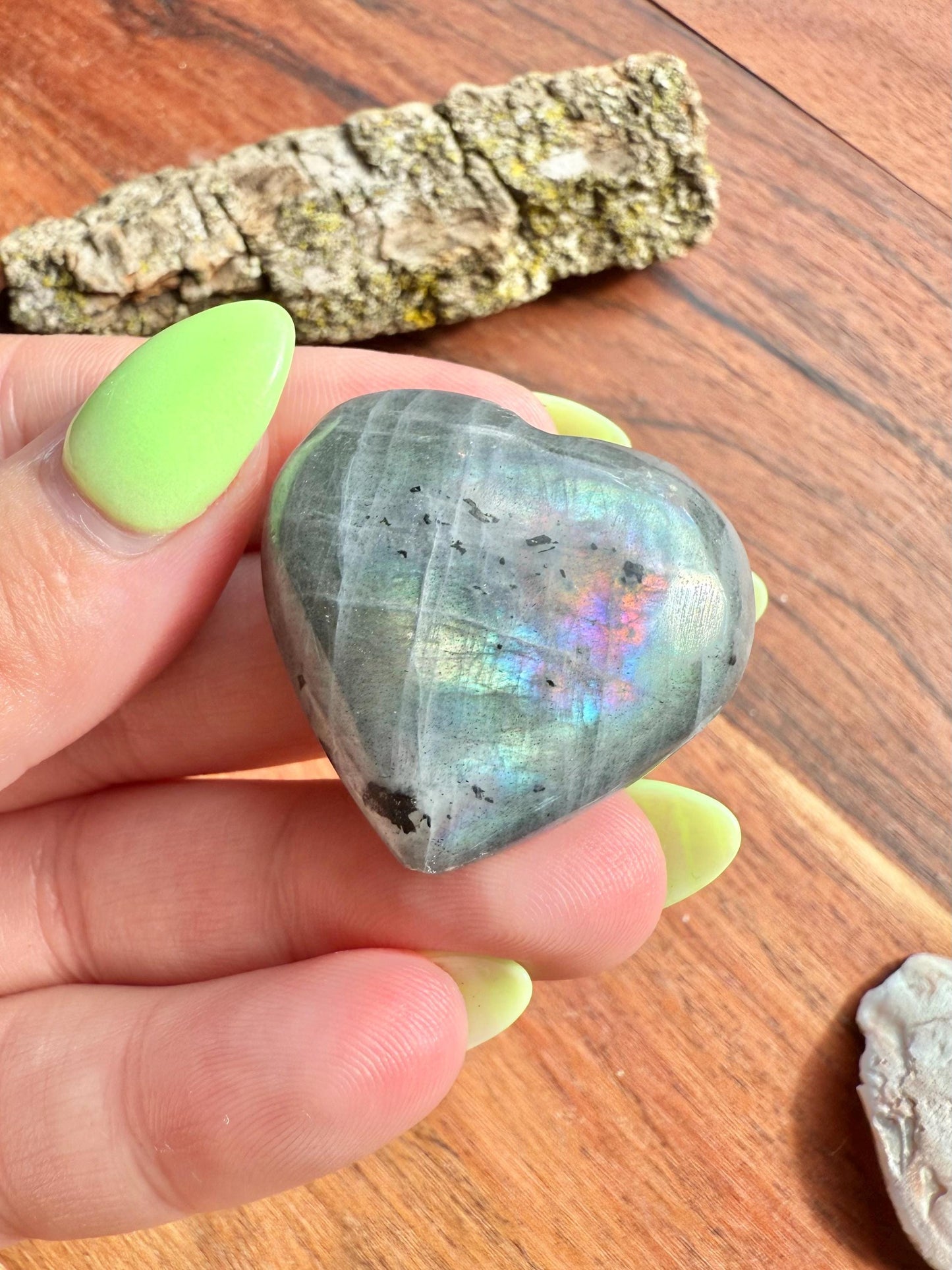 Rainbow Flash Labradorite Heart (Small)