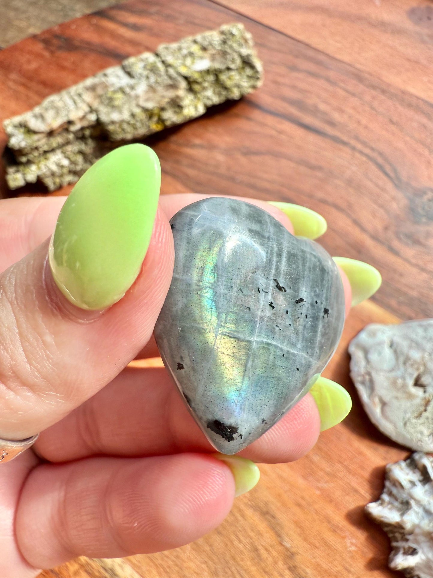 Rainbow Flash Labradorite Heart (Small)