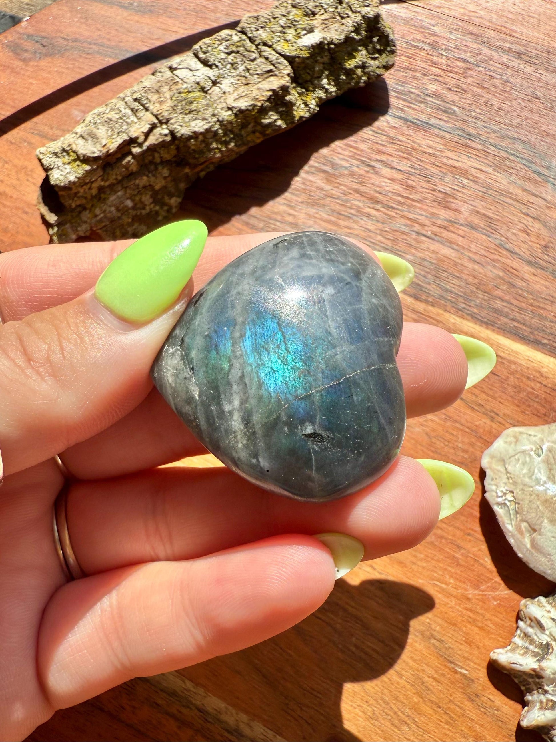 Rainbow Flash Labradorite Heart (Small)