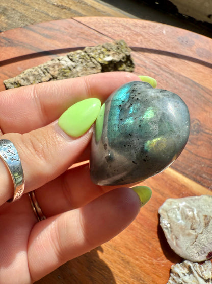 Blue Green Flash Labradorite Heart (Small)