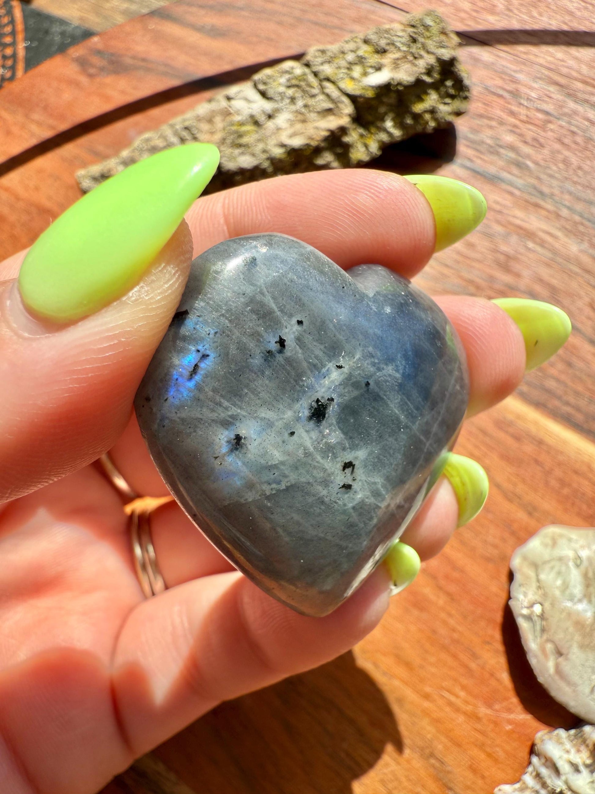 Blue Green Flash Labradorite Heart (Small)