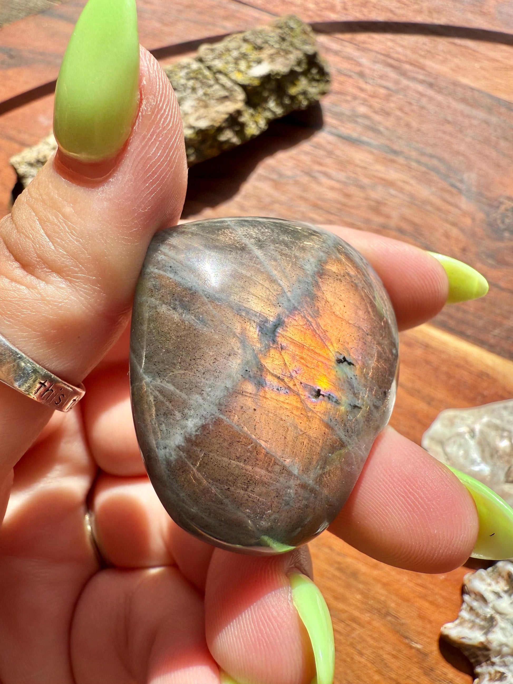 Rainbow Flash Labradorite Heart (Small)