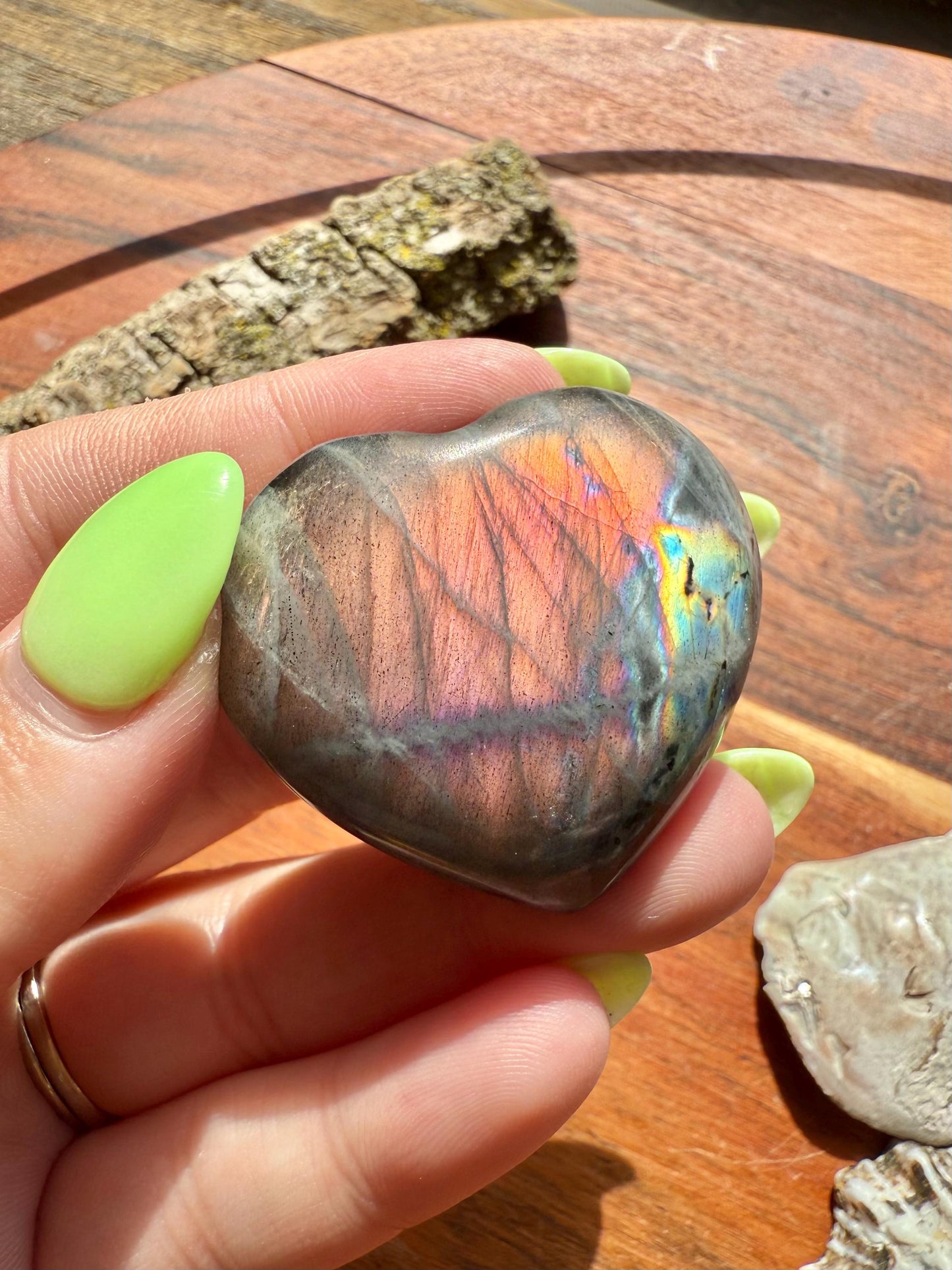 Rainbow Flash Labradorite Heart (Small)