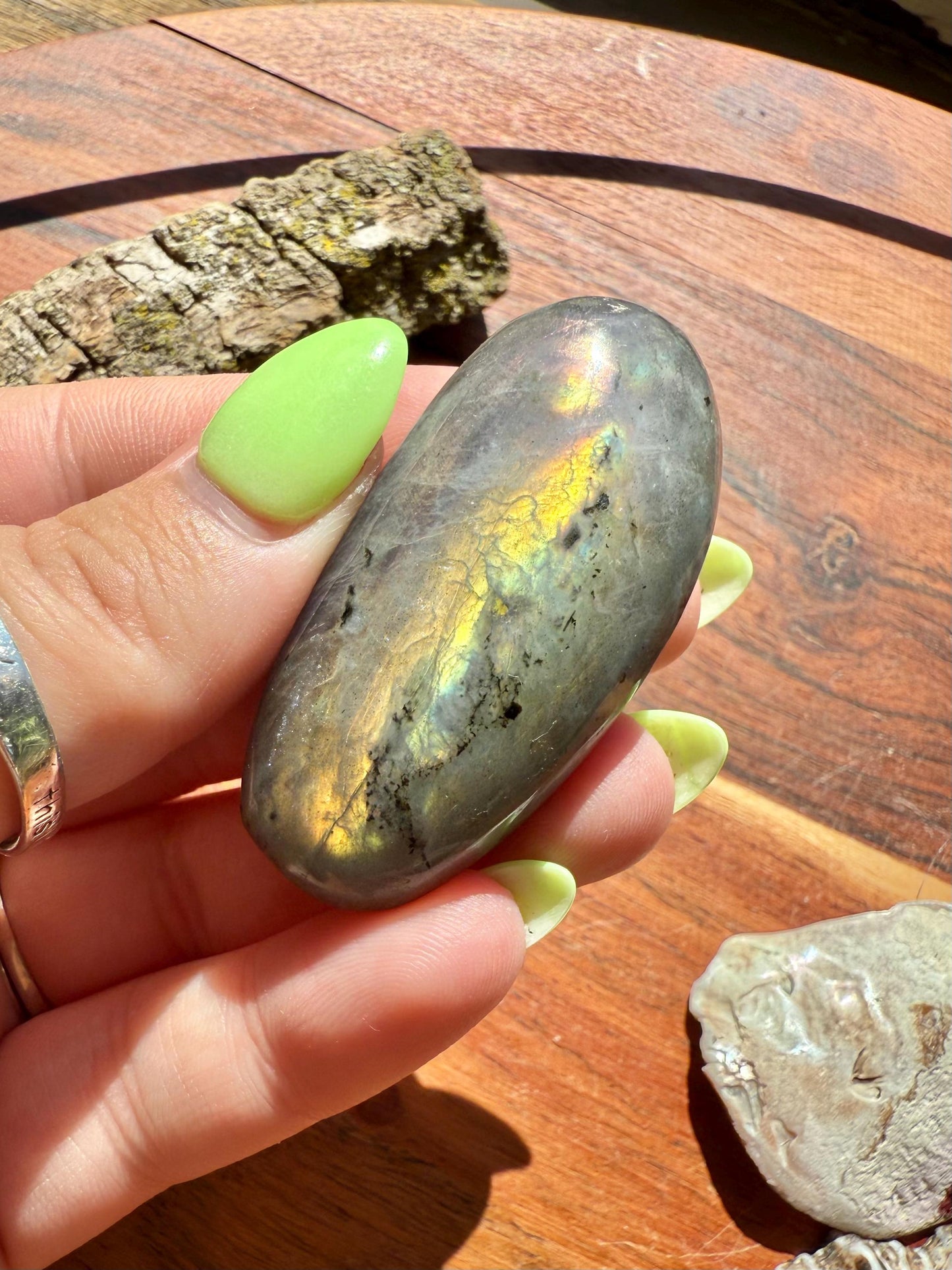 Rainbow Flash Labradorite Heart (Extra Large)
