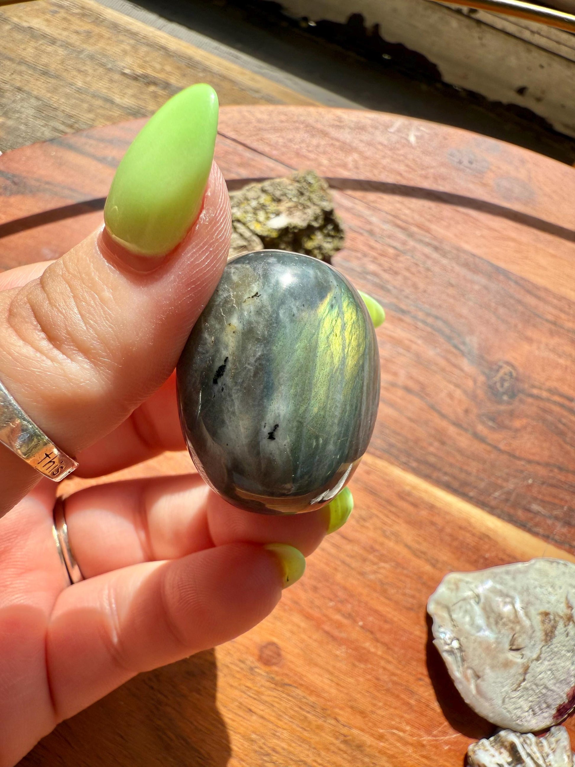 Rainbow Flash Labradorite Heart (Large)