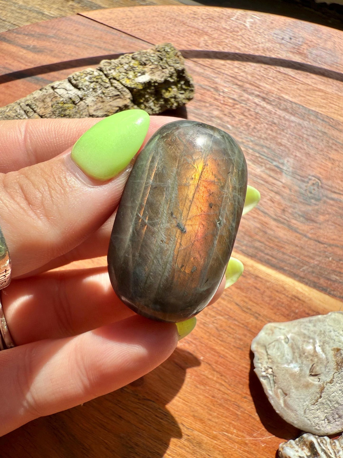 Sunset Flash Labradorite Heart (Extra Large)