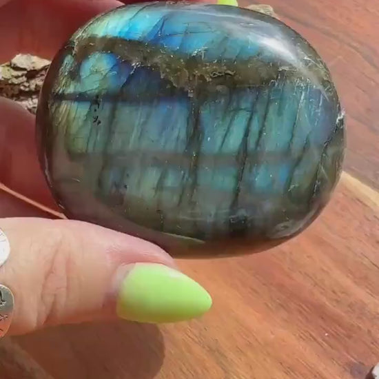 Flashy Labradorite Palm Stone