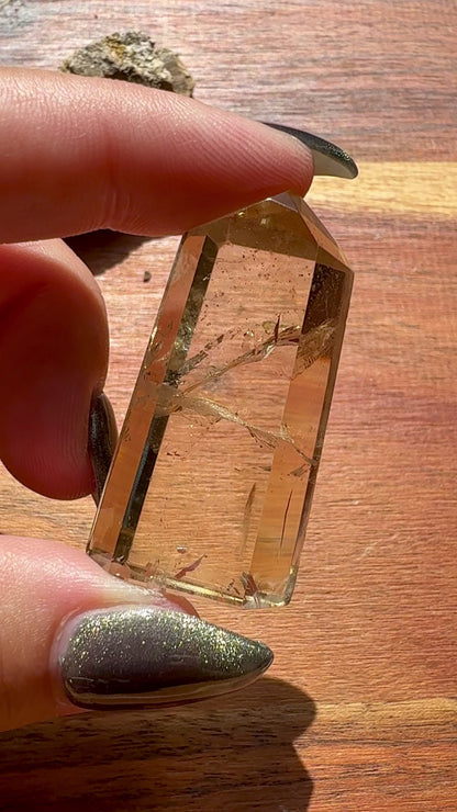 HIGH QUALITY GENUINE CITRINE POINT
