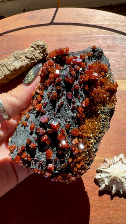 VANADINITE + MAGANESE