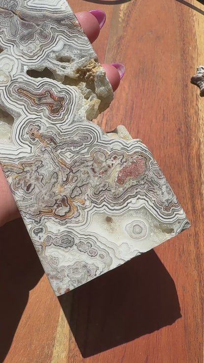 CRAZY LACE AGATE TOWER