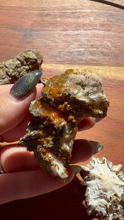 BARITE, MAGANESE + VANADINITE