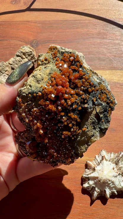 VANADINITE + MAGANESE