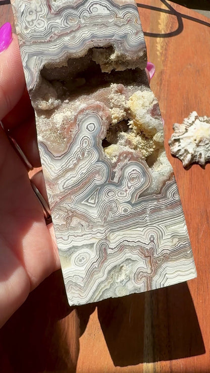 CRAZY LACE AGATE TOWER