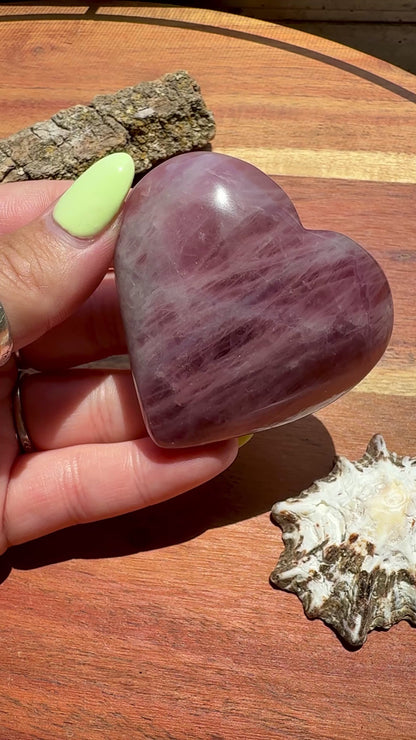 PURPLE ROSE QUARTZ HEART