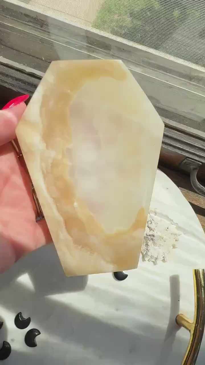 Onyx Coffin Dish