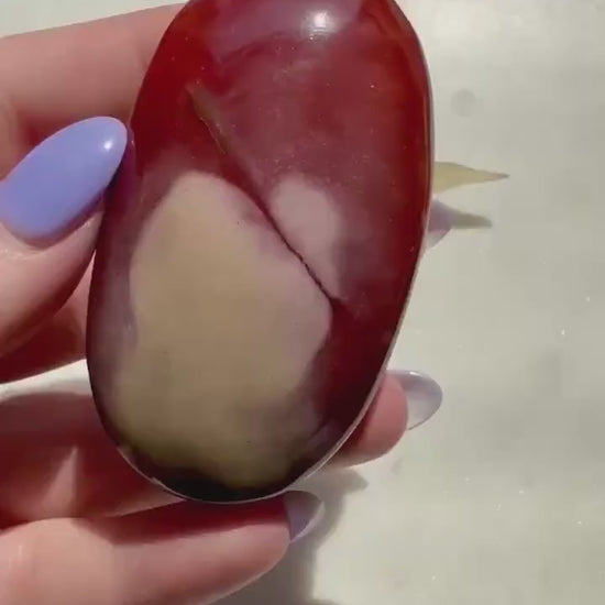 Mookaite Palm Stone |