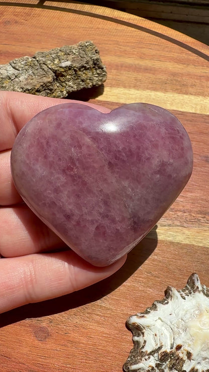 PURPLE ROSE QUARTZ HEART
