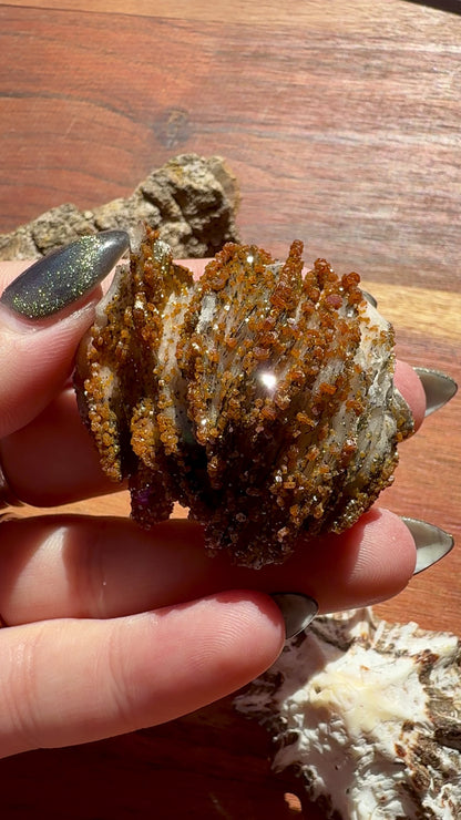 BARITE, MAGANESE + VANADINITE