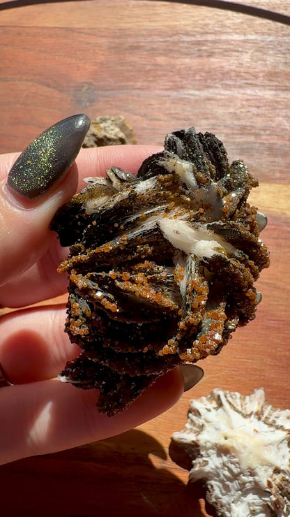 BARITE, MAGANESE + VANADINITE