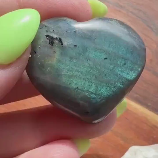 Blue Flash Labradorite Heart (Small)