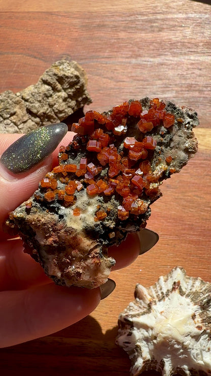 VANADINITE + MAGANESE