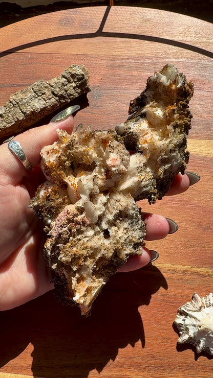 BARITE, MAGANESE + VANADINITE