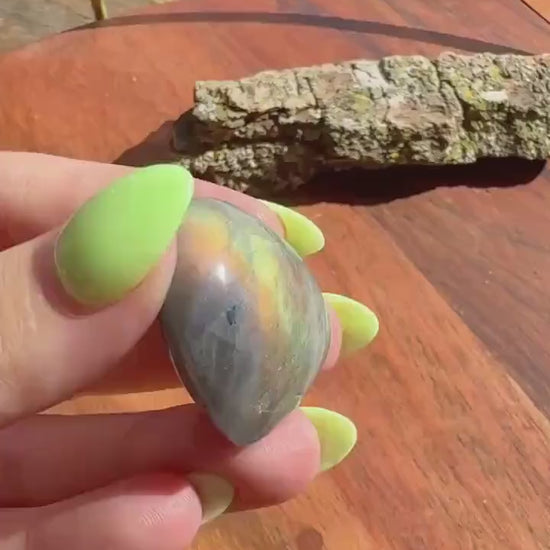Flashy Labradorite Heart (Small)