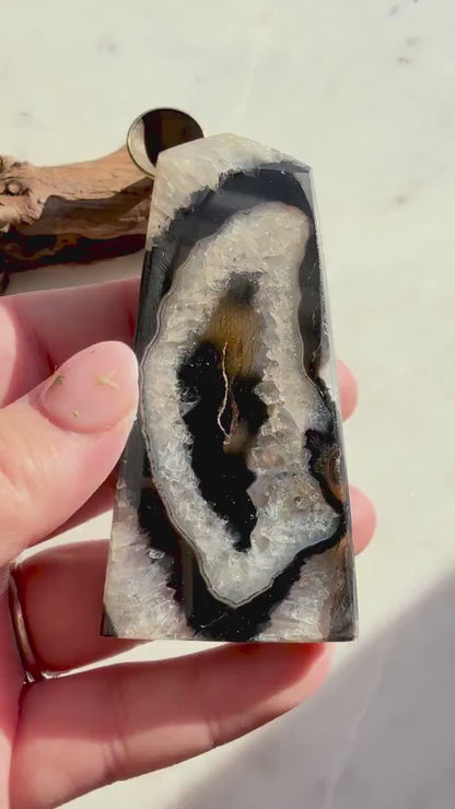 Black Agate Tower || Agate Slice || Agate Tower || Crystal Tower || Crystal Carving