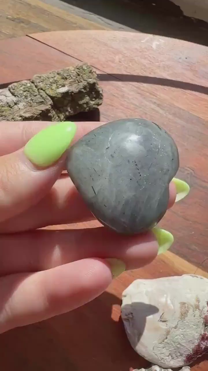 Flashy Labradorite Heart (Small)