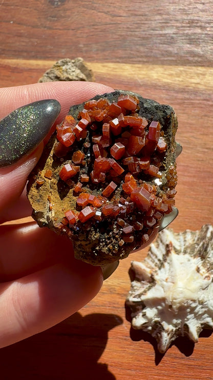 VANADINITE + MAGANESE