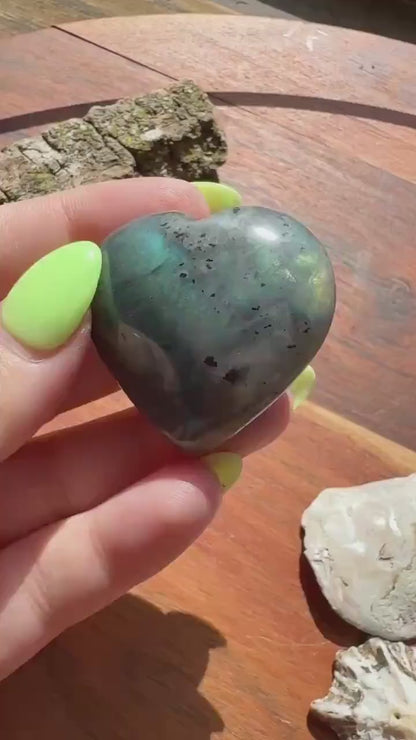 Blue Green Flash Labradorite Heart (Small)